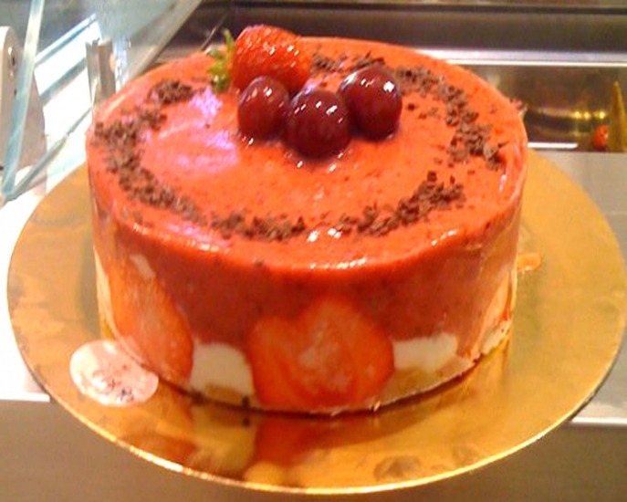 imgi_75_823d10c0a6071360014f48ee9dfb8543~tortagelatofiordilattefragola